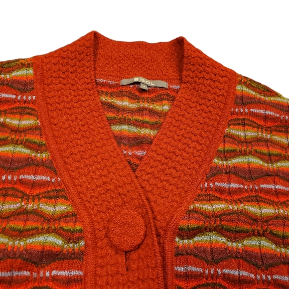 Sweater, red and multi colored. Kimono sleeves, made in Peru. 100% baby alpaca - Picture 4 of 7